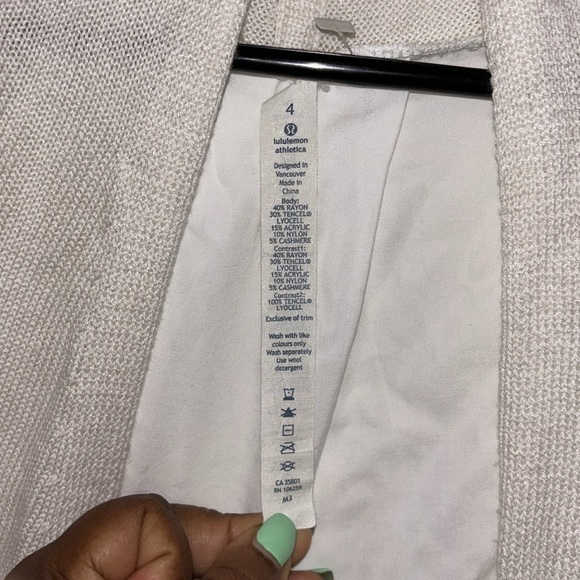 Lululemon beige  cardigan with pockets Sz 4 - Picture 5 of 16